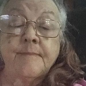 Meet your Posher, Vickie